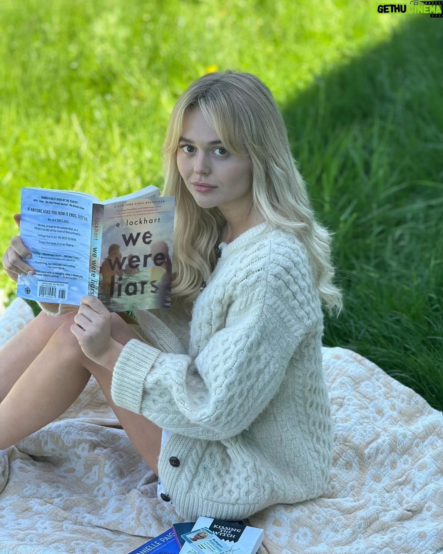 Emily Alyn Lind - 188.3K Likes - Cadence. Gat. Mirren. Johnny. #WeWereLiars