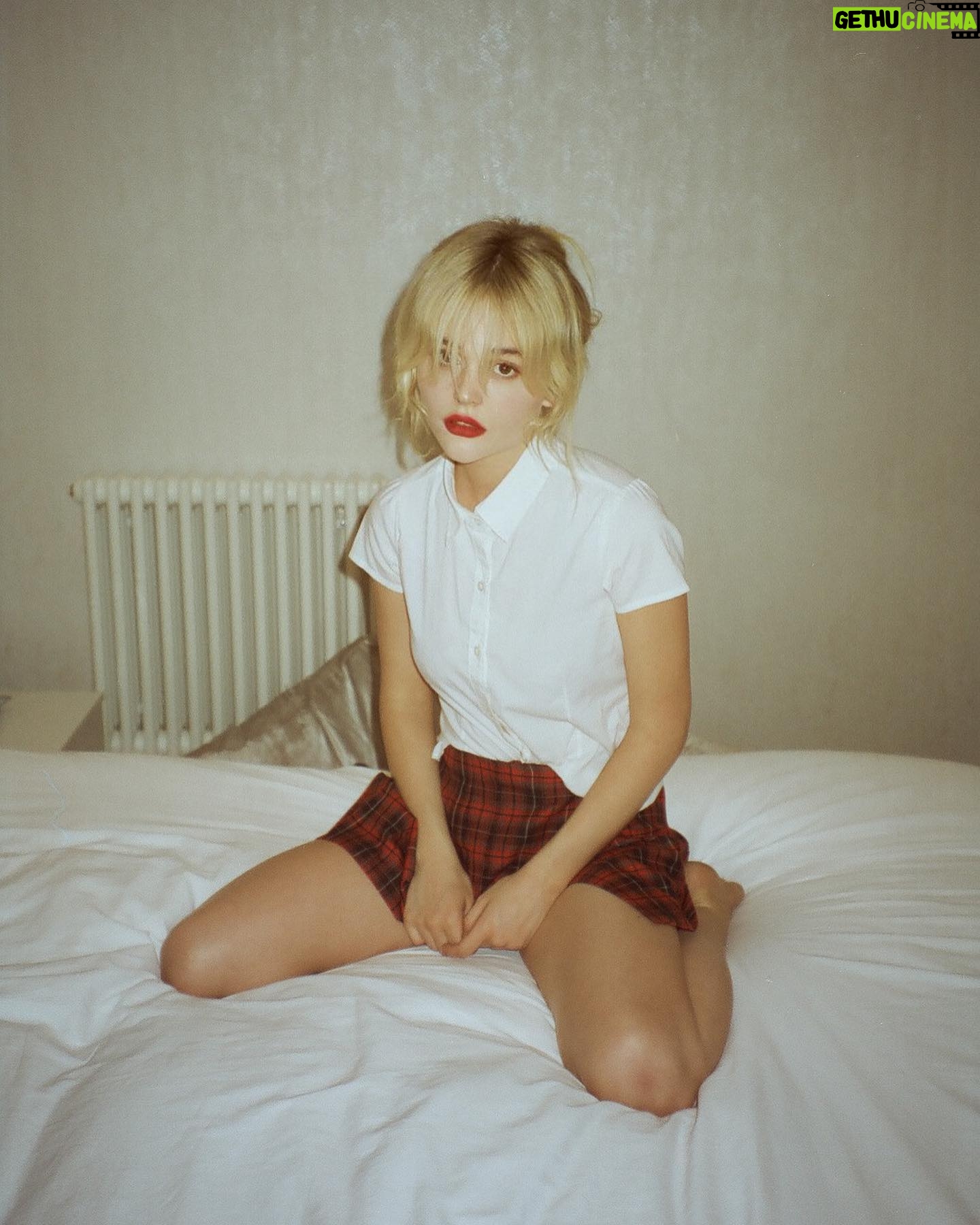Emily Alyn Lind - 57.8K Likes - @iulia_matei big fan