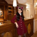 Emily Canham Instagram – Which floor? 🛎️ @disneylandparis #disneylandhotel 

AD-PR trip