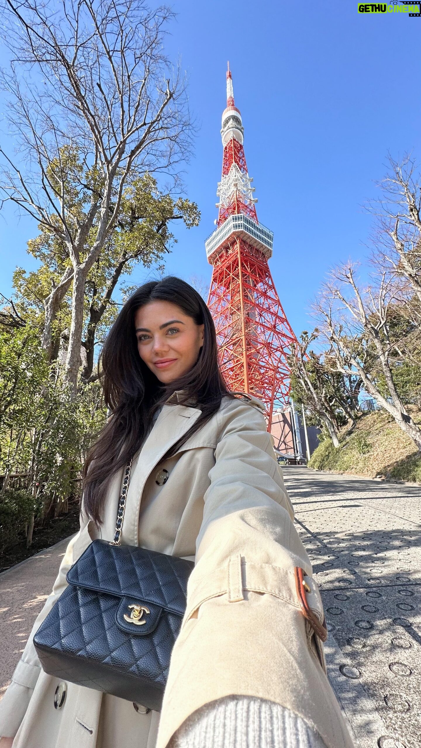 Emily Canham Instagram - These are my rules for exploring a new city! Spend the day in Tokyo with me ๐๐ฏ๐ต๐ผ Add to your โto do listโ - Tokyo Tower - Tokyo camera shops (Say cheese, Lemon Inc, Kitamura, Fujiya and Yodobashi) - Shibuya Crossing - Tokyo Metro - 7 Eleven for snacks - Second hand designer shopping #tokyovlog #tokyotower #travelvlog