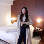 Emily Canham Instagram – Get dressed with me to explore Tokyo, Japan 🤪 these are my new fav trousers and i will not be taking them off!! 

Trench @burberry 
Top @skims 
Trousers @zara 
Bag @chanelofficial 
Shoes @adidas 

Hotel @editionginza 📍Tokyo, Japan

#ootd #vacationoutfit #tokyo