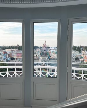 Emily Canham Instagram - Disney album 😌 the second Disney vlog has just gone live. I will genuinely treasure these memories for ever 🥹🏰🐭🫶🏼 

@disneylandparis - #disneylandhotel (AD-PR)