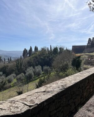 Emily Canham Instagram - 48 hours in Arezzo 🇮🇹 ((giggled a lot))

#italy #tuscany #europetravel