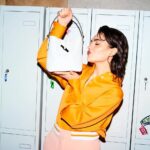 Emily Carey Instagram - Kisses for @longchamp #LongchampUniversity #LongchampSS24 #Ad Hair: @naokawakamihair Makeup: @cardosibeauty