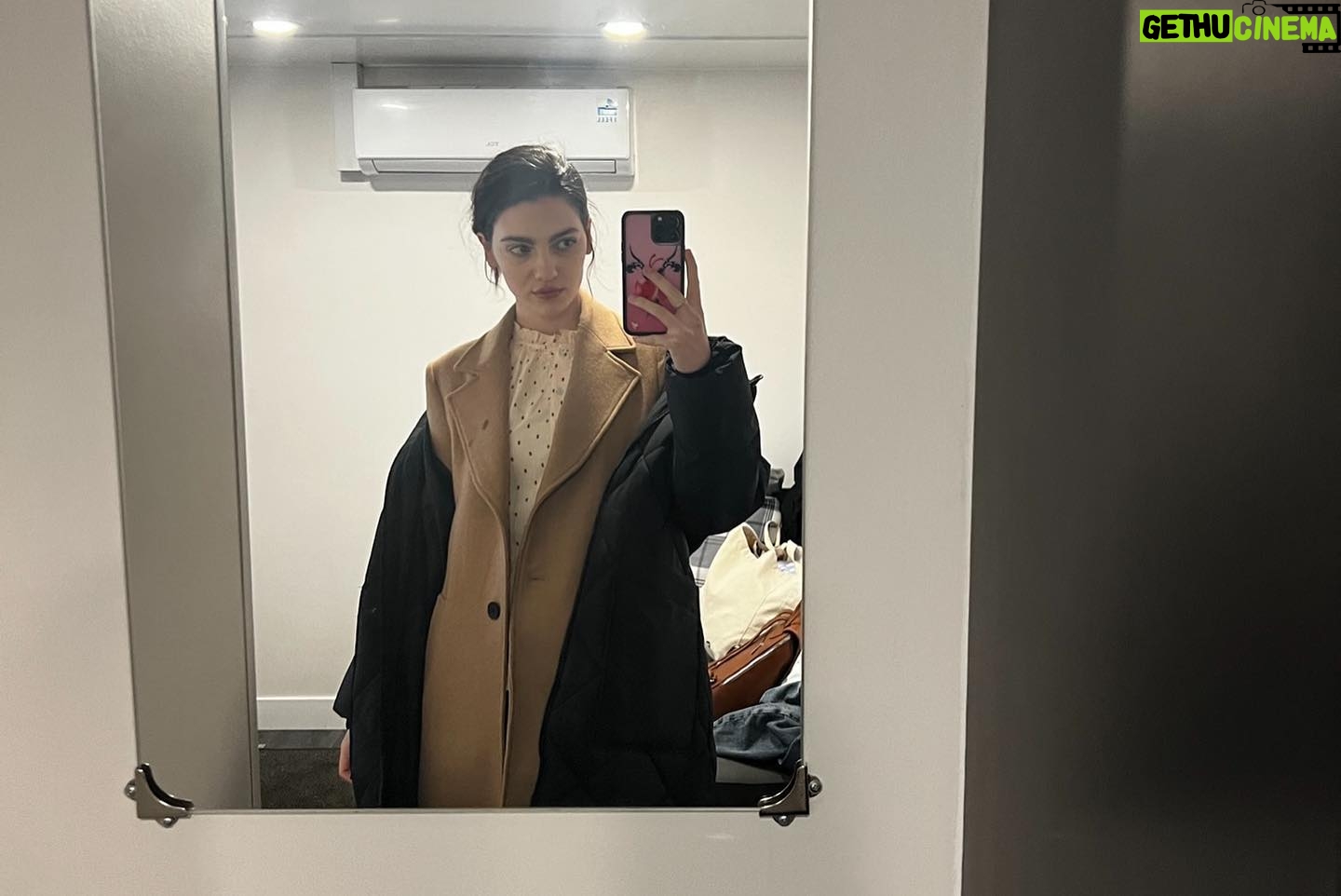 Emily Carey Instagram - Platform 7 is out now on @itvxofficial you can catch me in eps 1&2 thank you Mary & Lucy for your support on this one. thank you to the whole P7 team for the sensitivity whilst shooting. and thank you Geoff & Rosalie for trusting me with Ella, she means a lot to me. (TW contains discussion of abuse, suicide and alcoholism.)