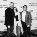 Emily Hampshire Instagram - We made it from Montreal to @glasgowfilmfest 🇨🇦 ✈️ 🏴󠁧󠁢󠁳󠁣󠁴󠁿 Look at meeee, MOM (that’s the name of the movie! … tap tap… is this thing on 🎤🦗)