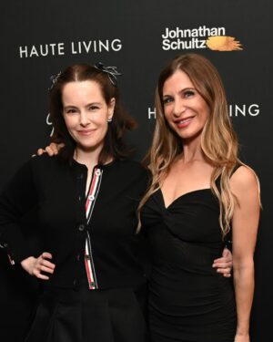 Emily Hampshire Instagram - Thank you @hauteliving for letting us turn your @hannah_waddingham cover dinner into a #12monkeys  reunion 🥹❤️
