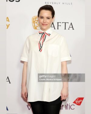 Emily Hampshire Instagram - Day -> night. Thank you @bafta for the tea & party sandwiches ❤️🥪 (- crust) & @mptf for the 🍕 & 🍫. The only thing that could have made yesterday better is me being cooler —or at least just less awkward fan girling all over @carriganagain (I’m sooooorrry! 😰🫣 I just think you’re amazing and it made me weird🥸)