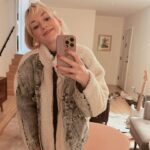 Emily Kinney Instagram - ☃️💫