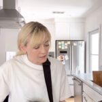 Emily Kinney Instagram - Practicing in my kitchen today for shows in BOSTON and PORTSMOUTH w/ @jennyowenyoungs !!! I can’t wait! Who’s going and what songs should I add to the set list?!?! Link to tix in bio.