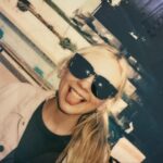 Emily Kinney Instagram - What’s up lil cuties 🍊have you got your tix to my shows in LA and NYC yet ?! Link in bio. 😎 @priverevaux