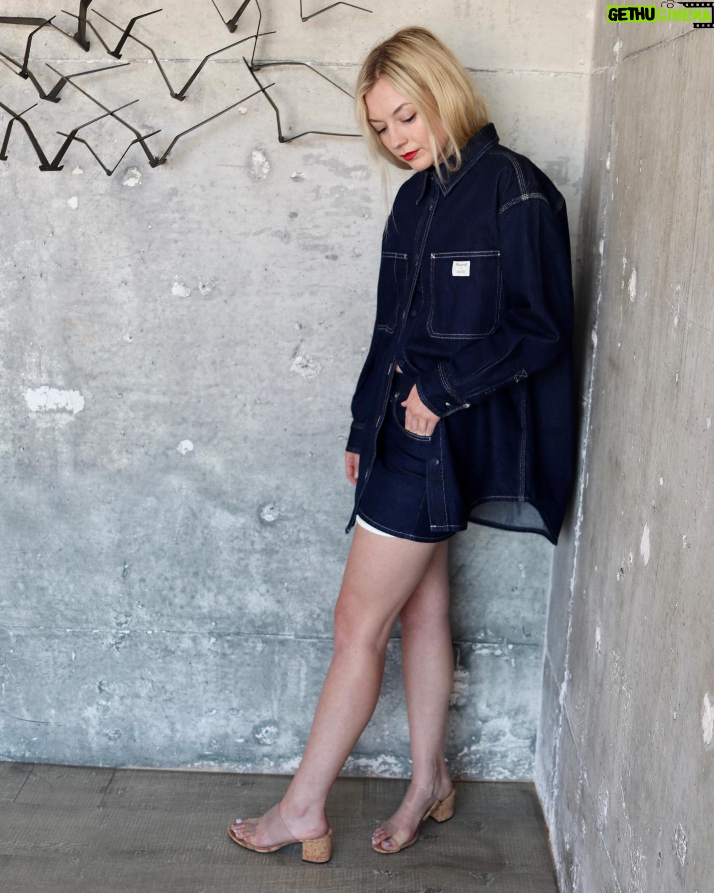 Emily Kinney Instagram - Giving my favorite fall set from @madewell x @mollyddickson more insta-screen time. Pics by my fav @tina_turnbow