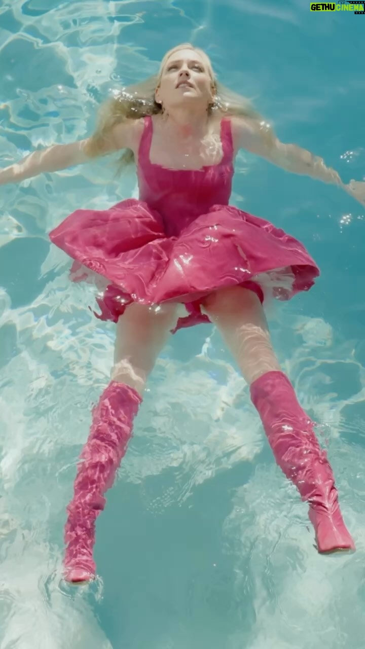 Emily Kinney Instagram - Pre-order my new album, SWIMTEAM and check out my upcoming shows with @veeps , @lodgeroom and @citywinerynyc Link to tix in bio!! (You can also snag SWIMTEAM vinyl with VEEPS.) 💫🏊♀️💕
