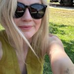 Emily Kinney Instagram - Life lately. 🤗keep swiping for Lady and @morgxnofficial Online show in two days, you guys got your tix and meet and greets ?! ❤️💫 Link in bio.