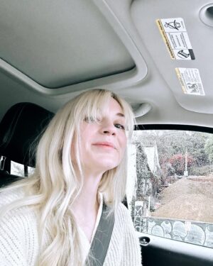 Emily Kinney Instagram - Bangs 💇🏼‍♀️