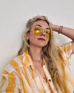 Emily Kinney Instagram - Looking out the right sunglasses can really brighten things up you know. 😝🕶️ #ootd Hey did you guy get your tix to my show on Friday? ☀️