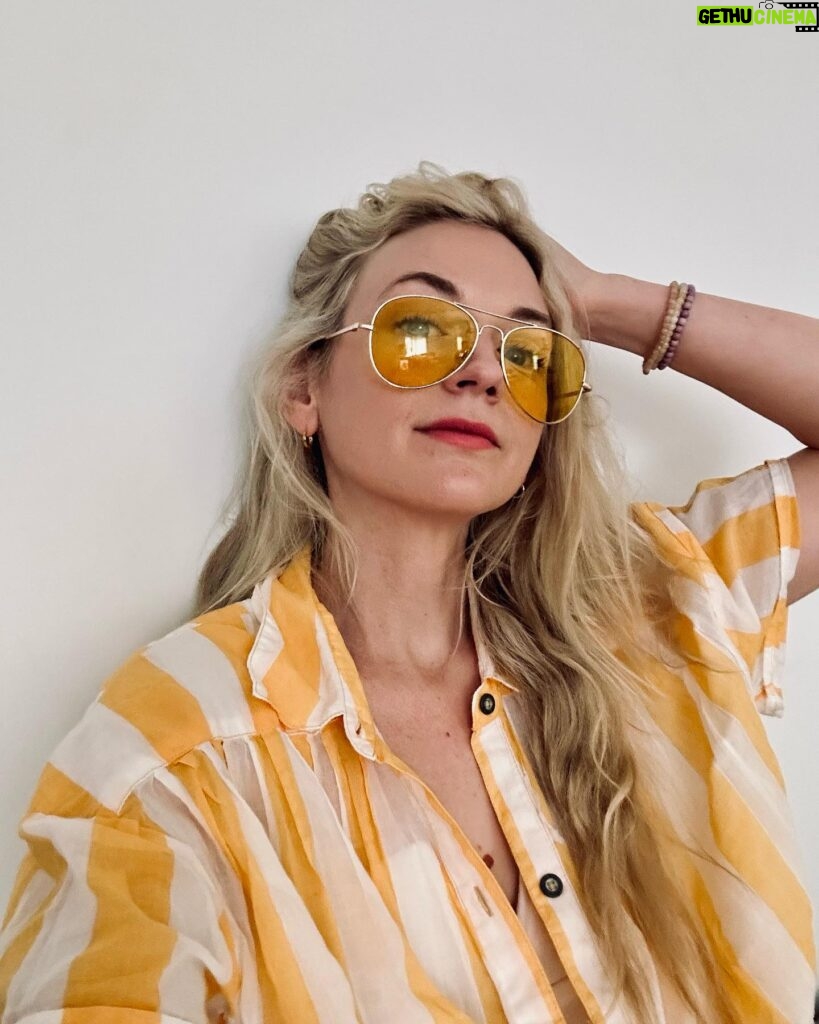Emily Kinney Instagram - Looking out the right sunglasses can really brighten things up you know. 😝🕶️ #ootd Hey did you guy get your tix to my show on Friday? ☀️