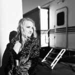 Emily Osment Instagram – Yesterday for the @jenniferhudsonshow !! Hair by @vernonfrancois makeup by @sarahuslan fit by @mixed_bynasrin and @larroude ! 💙🖤 And check out an all new Yüng Sheldy tonight on CBS ! DUH