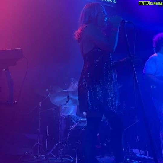 Emily Osment Instagram - Oh Damn Darlin! Throwing it back to @thetroubadour with @tiotheband this summer - Photos by @rjdepalm !