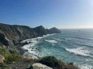 Emily Osment Instagram - Happy Earth Day from Big Sur! 🌊 🍣 ☀️ 🌳