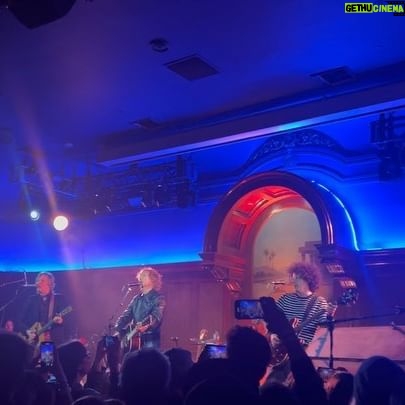 Emily Osment Instagram - ten long videos from Beck last week that only 3% of you will watch all the way thru?? UMYEA because i’m VERY GOOD at social media!!!