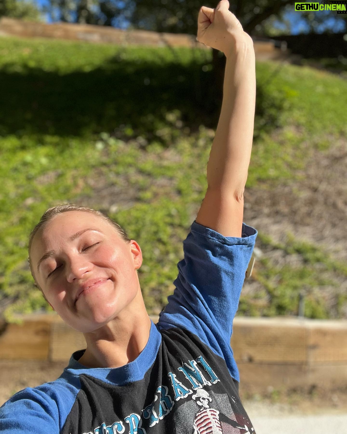 Emily Osment Instagram - surrounded by love and glitter and babies and music and beauty and kindness. this is 31. choose life! 🥳