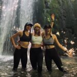 Emily Osment Instagram - HAPPY WORLD WATER DAY (one day late) from your favorite little pisces water baby. I am never happier than when I am surrounded by blue. Get outside and get weird about it! #worldwaterday