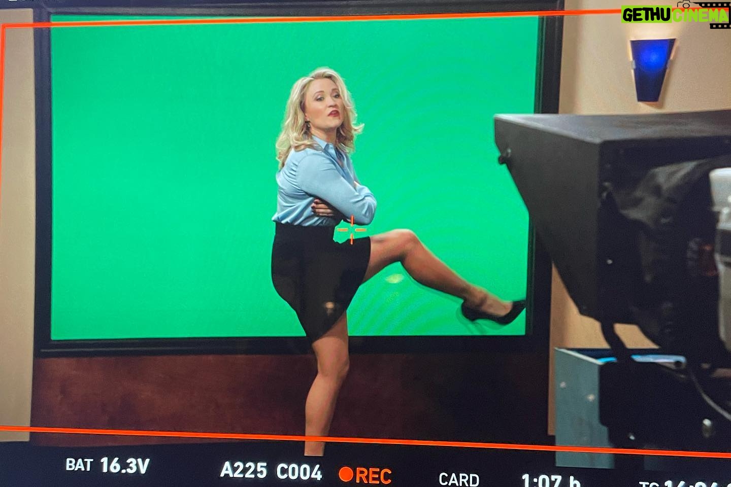 Emily Osment Instagram - one of my favorite episodes of season six airs tonight on CBS! tune in to @youngsheldoncbs to see how I learned to do the weather with my feet while wearing five inch heels and more hairspray and lipstick than should ever be allowed.
