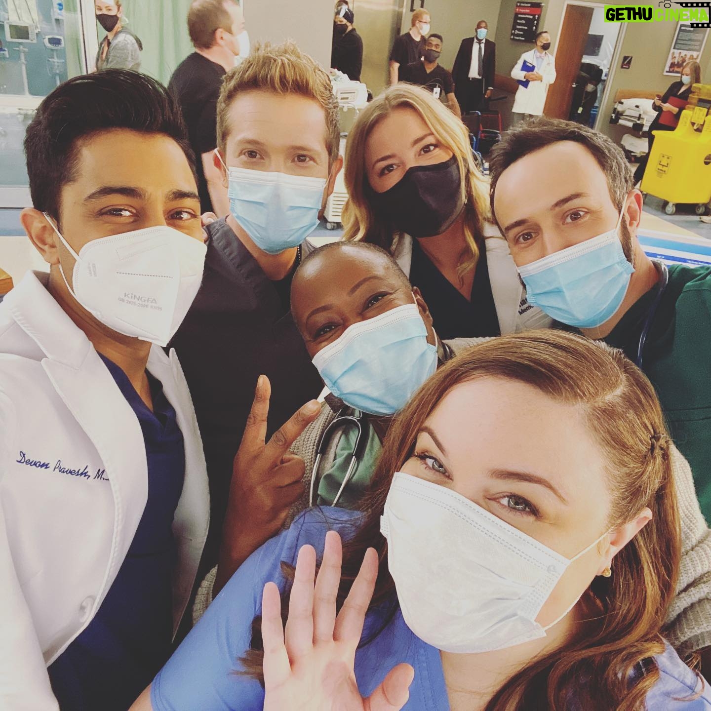 Emily VanCamp - 129K Likes - To all of our American friends out there, please go #vote !! Stay safe everyone! Sending love from your Resident family ✌🏼