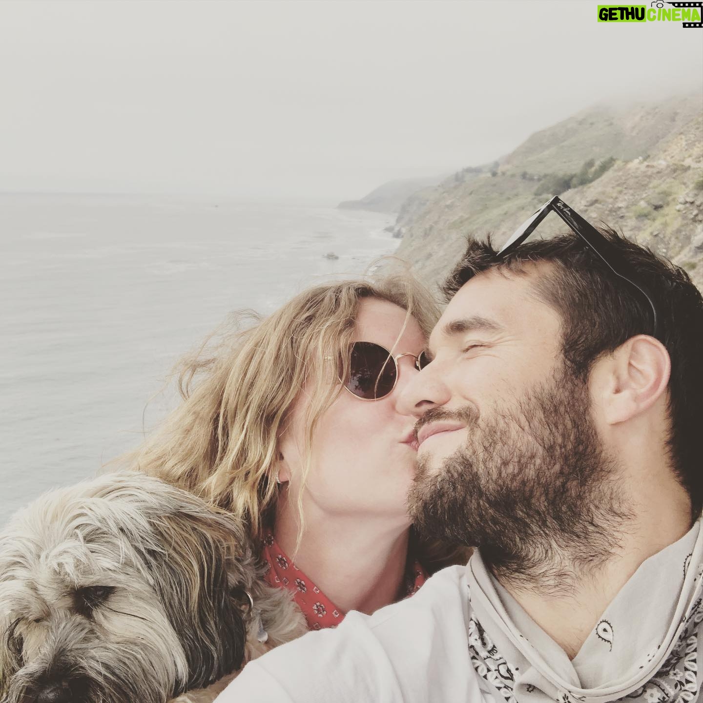 Emily VanCamp - 128.2K Likes - Recharged and feeling grateful 🌿 You never cease to amaze us Big Sur.. until next time ❤️❤️❤️