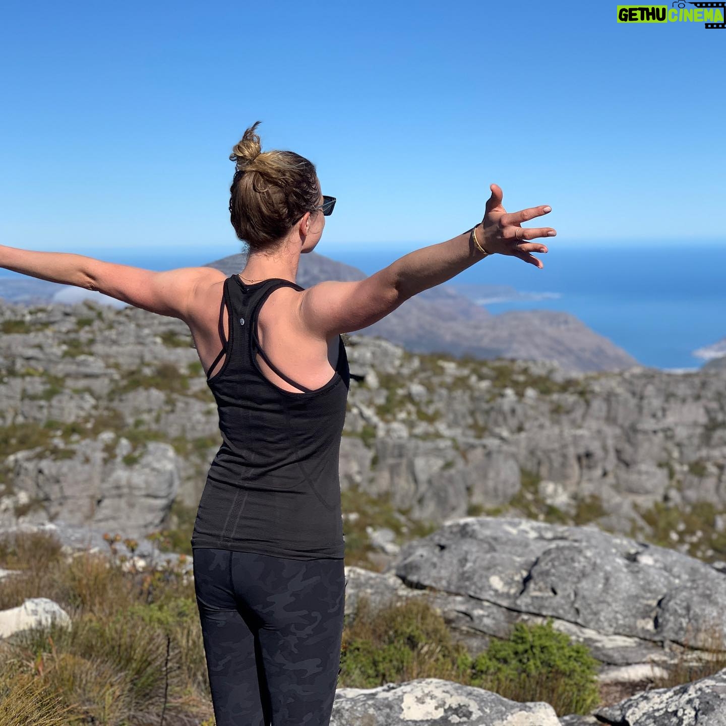 Emily VanCamp - 126.6K Likes - Climbed to the top of table mountain this weekend 🙌🏼 It was incredible to see people zooming up and down it like it was their daily ritual.. I happen to have an almost paralyzing fear of heights so when the option to turn right and head up on the gondola presented itself the obvious choice for me was to push through the fear and turn left. The next 3 hours were a huge test mentally and physically but worth every second. Mind over matter, one step at a time. Moral of the story, don’t let fear dictate your choices or prevent you from experiencing all that life has to offer. Cheers to facing fears 🥂Such a beautiful day🙏🏻