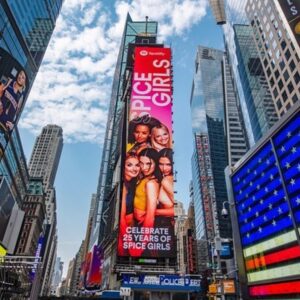 Emma Bunton Instagram - Wow!! Hello Times Square 🇺🇸❤️ Thanks @spotify @spotifyuk 

#wannabe25