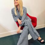 Emma Bunton Instagram - Having fun @bbctheoneshow telling you all about my Christmas show 🥳🎄can’t wait to see you all there!