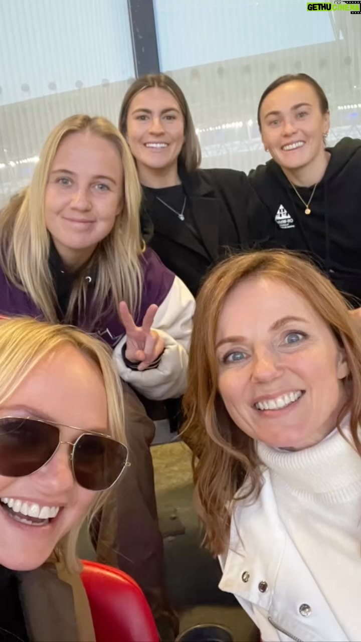 Emma Bunton Instagram - Loving tonight, so proud of @lionesses love you @therealgerihalliwell @bethmead_