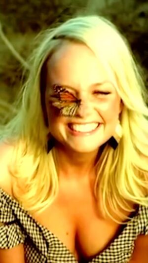 Emma Bunton Instagram - What Took You So Long was released this week in 2001! Just the best time shooting the video and it was shot very close to where we filmed the ‘Say You’ll Be There’ video 🎥 It always feels special, and I want to take my kids there. X 💗💞
