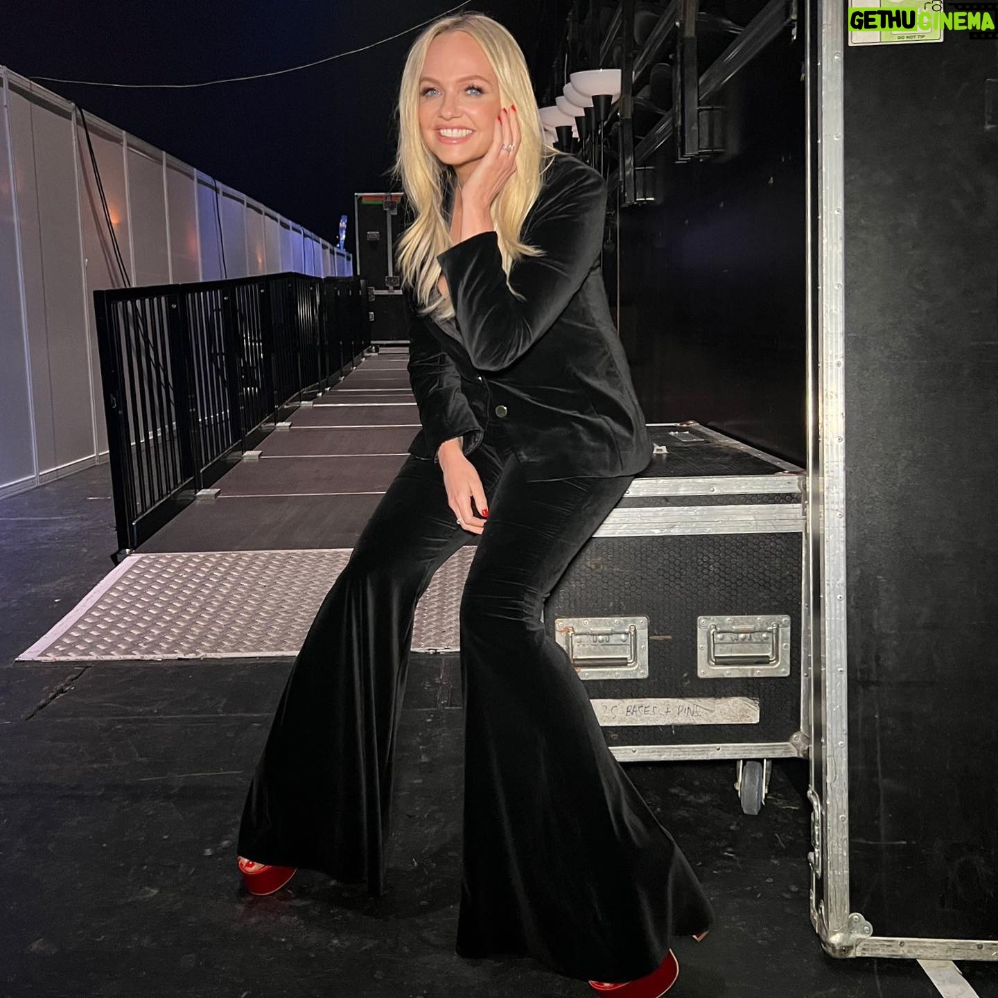 Emma Bunton Instagram - What a night!!!! Thank you to everyone who supported, donated or who was a part of @disastersemergencycommittee’s #concertforukraine - we’ve raised £12.2m so far!! 🇺🇦💙💛 @itv @global