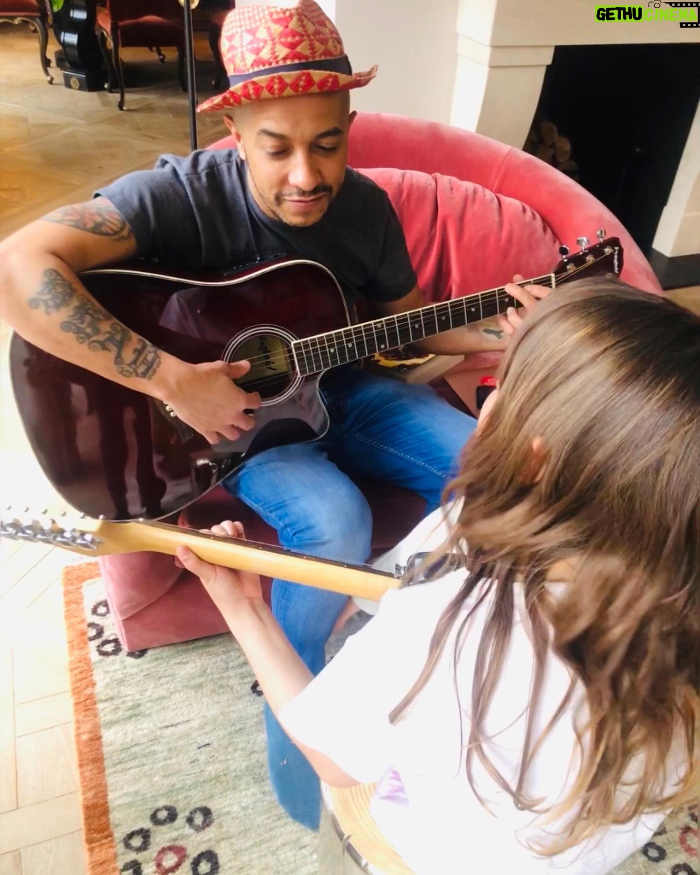 Emma Bunton Instagram - The absolute best, king of dads. Thank you for being our rock @jadejonesdmg we love you so much. ❤️❤️❤️❤️