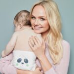 Emma Bunton Instagram - GIVING BACK THIS BLACK FRIDAY 🌳 Together, we have already protected thousands of acres of rainforest that will NEVER face deforestation. Every Kit & Kin product you have bought over the years has contributed to this and we couldn't be more grateful. . Wanting to make this Black Friday meaningful, we decided to double our contribution to rainforest protection. To further support the brilliant work of our partner, the @worldlandtrust, who work with local organisations to improve the lives of the local people and conserve this vital ecosystem for future generations. . Did you know that just one Kit & Kin subscription single-handedly saves 5 magnificent rainforest trees? They go on to protect 13 tonnes of carbon and create 1,620 litres of clean water. Incredible. . Thank you so much for joining us in conserving this vital ecosystem, and helping to protect the world our children will grow up in. . Lots of love, 💚 Emma