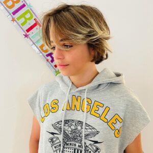 Emma Bunton Instagram - This beautiful soul, my first born is 14 years old today.
To know him is to love him! 
You are truly special @beaubuntonjones
Thank you for being the centre of our world. ❤️❤️❤️❤️