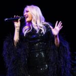 Emma Bunton Instagram - Fantastic first night of the Christmas tour in Manchester last night! 💗🎄 Thanks to everyone who braved the cold to come out to sing and party! 🎉Next stop, Brighton Dome tonight!! 🙌💗 #emmabunton #emmabuntonschristmasparty