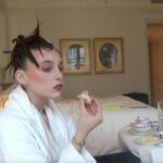 Emma Chamberlain Instagram – i posted a youtube video
www.youtube.com/emmachamberlain