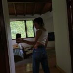 Emma Chamberlain Instagram - 😌👍