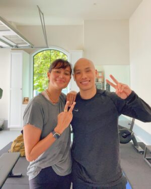 Emma Heming Instagram - Hi! 👋🏽 It’s my birthday and I’ve had an epic week getting to celebrate with some of my beloved family and friends.  I’m making a few BIG birthday wishes! This one I hope you could make a reality 🙏🏽 Text or call a person in your life that’s a caregiver and let them know here is X, Y, or Z I can do to help you this week. If the caregiver says, “I’m fine, I don’t need anything,” which most likely is what they just might say, then drop some food at their doorstep or flowers or a small something and text them after to let them know it’s there. Or honestly, just tell them thank you and that they are doing a great job. That kindness and support will go such a long long way. 🥰