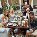 Emma Hernan Instagram - Tea Time with favorite crumpets 😍🫖👯‍♀️🫶🏼💖💋 . . . #sellingsunset #sellingsunsetnetflix #bestfriends #sellinglondon #teatime #afternoontea