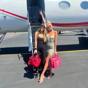 Emma Hernan Instagram - Bestie Vacay dump!!! 👯‍♀️ Tag your bestie you want to go away with!!! ✈️ 👙😎✌🏻
.
.
#sellingsunset #sellingsunsetnetflix #bestfriends #bestie #bestievaca #bikini #cabo #vacation #vacationmode