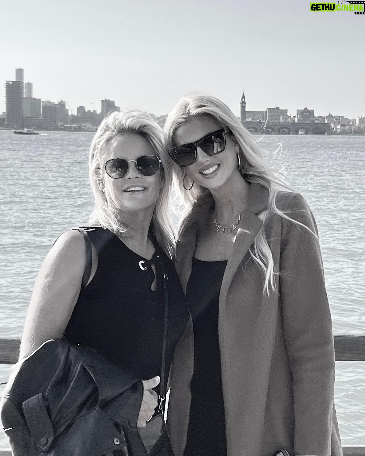 Emma Hernan Instagram - Happy Birthday to my best friend in the world, the person who has been by my side since day one, my ride or die, and my biggest cheerleader, my mama! I love you so much, thanks for making me the woman I am today (at least 50 percent, dad deserves the credit for my rational side π ha!) I love you to the π and back times infinity βΎοΈππΌβ€οΈ