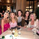 Emma Hernan Instagram - Girls night hits different when mama bear is in town!🥹🫶🏼🥰🙏🏼🐻🥰… swipe to see how the night started and ended 😂