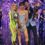 Emma Slater Instagram - THE CHAMPIONS!!!!! So so happy for these two, the season 32 winners @_xochitl.gomez @valentin. Flawless dancing and beautiful journey. Love this moment I captured between Val and @jennajohnson also, so cute 🥰 All the finalists put in so much hard work and dedication to their dances and their partnerships, congratulations to all of you guys @sashafarber1 @daniellakaragach @pashapashkov @theartemc. In the last video that’s the view we got for the big win and the pyro’s on stage caught us a little off guard 😂🫨 don’t worry we were safe ☺️