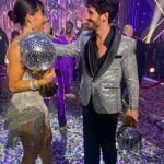 Emma Slater Instagram - THE CHAMPIONS!!!!! So so happy for these two, the season 32 winners @_xochitl.gomez @valentin. Flawless dancing and beautiful journey. Love this moment I captured between Val and @jennajohnson also, so cute 🥰 All the finalists put in so much hard work and dedication to their dances and their partnerships, congratulations to all of you guys @sashafarber1 @daniellakaragach @pashapashkov @theartemc. In the last video that’s the view we got for the big win and the pyro’s on stage caught us a little off guard 😂🫨 don’t worry we were safe ☺️