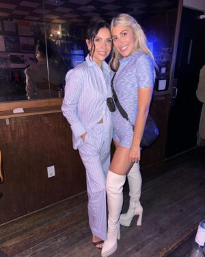 Emma Slater Instagram - Celebrating @jennajohnson last night. Was such a good night, my voice is gone from too much Karaoke!! 🎤 How lucky am I to have these people in my life. Happy 30th birthday Jenski, I bloody love you 🥰